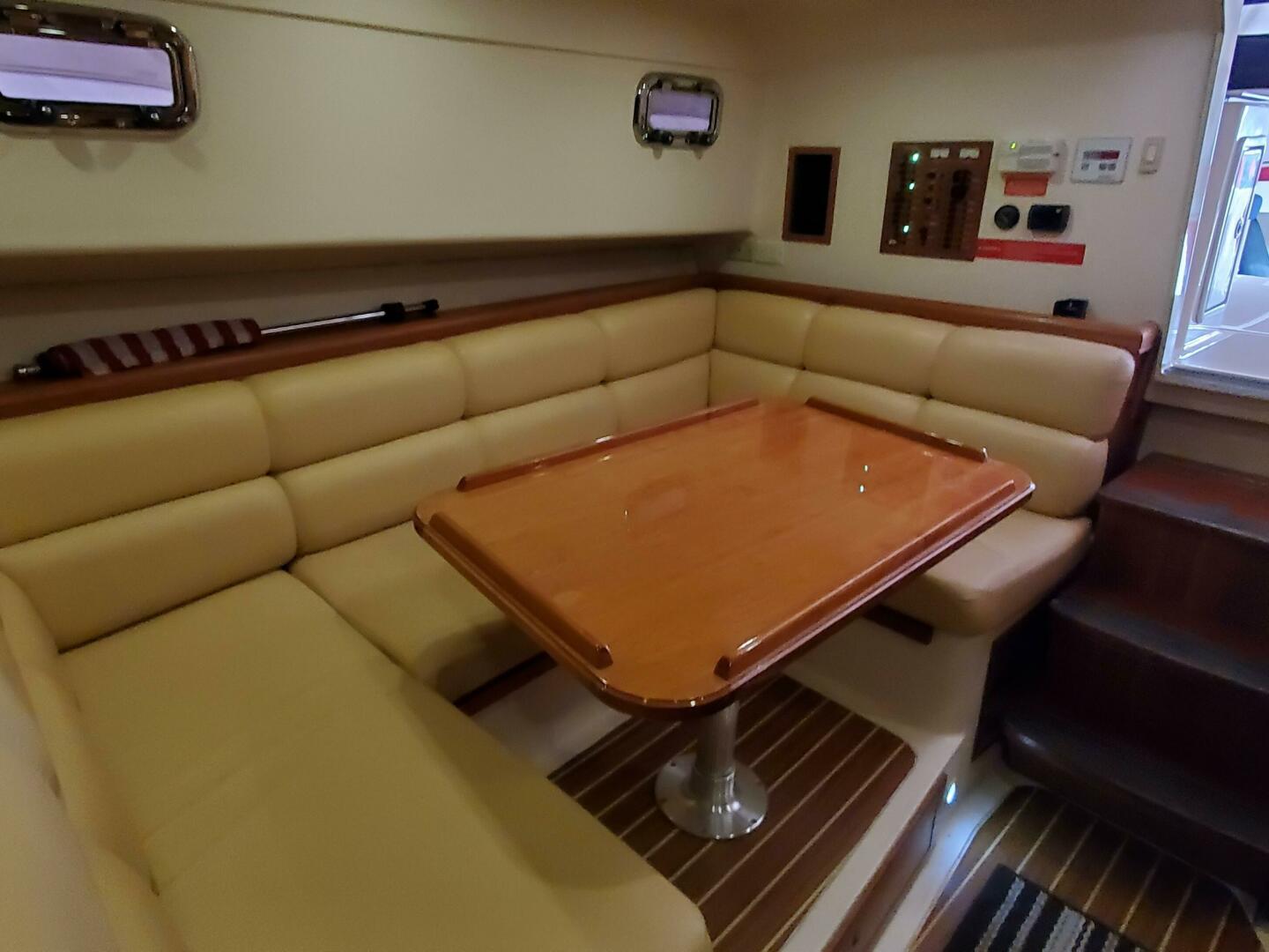Slide: The Image of Mainship 34 Rum Runner II Pilot 2004 - 5071522