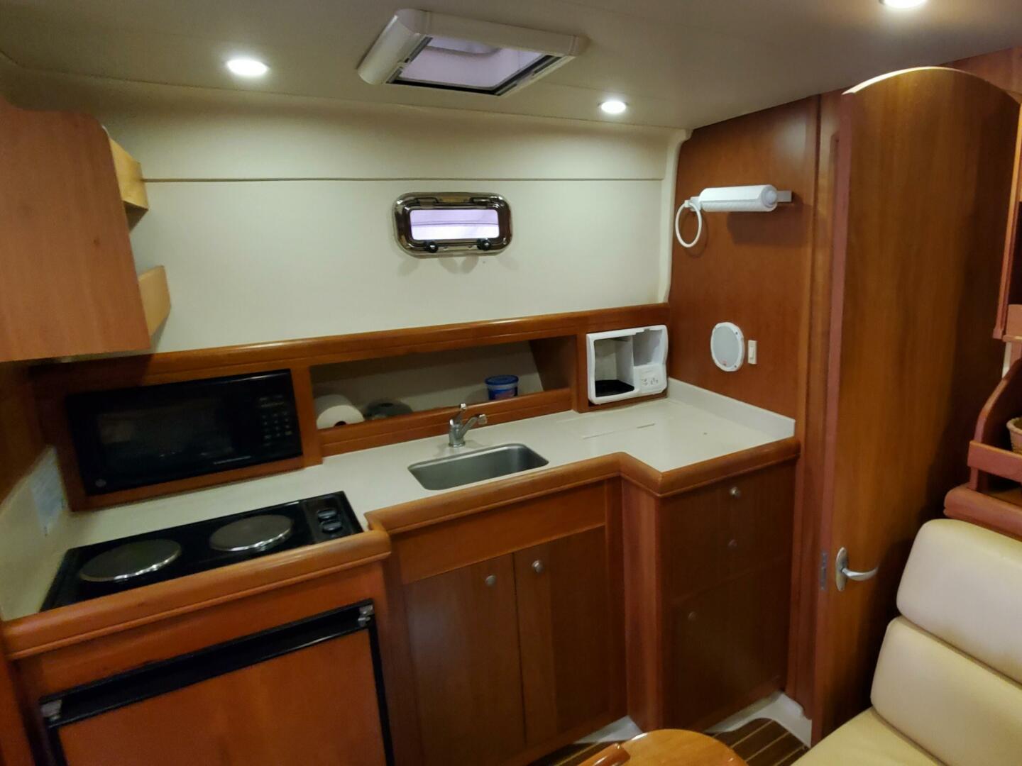 Slide: The Image of Mainship 34 Rum Runner II Pilot 2004 - 5071523