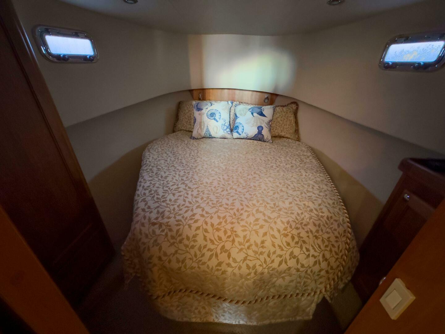 Slide: The Image of Mainship 34 Trawler 2005 - 4826222