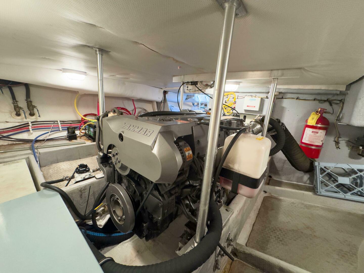 Slide: The Image of Mainship 34 Trawler 2005 - 4826237