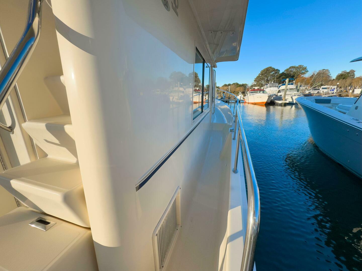 Slide: The Image of Mainship 34 Trawler 2005 - 4826248