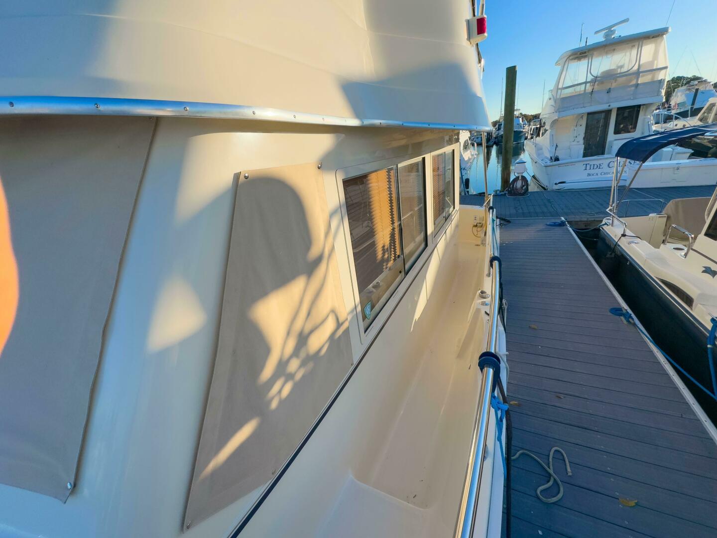 Slide: The Image of Mainship 34 Trawler 2005 - 4826266