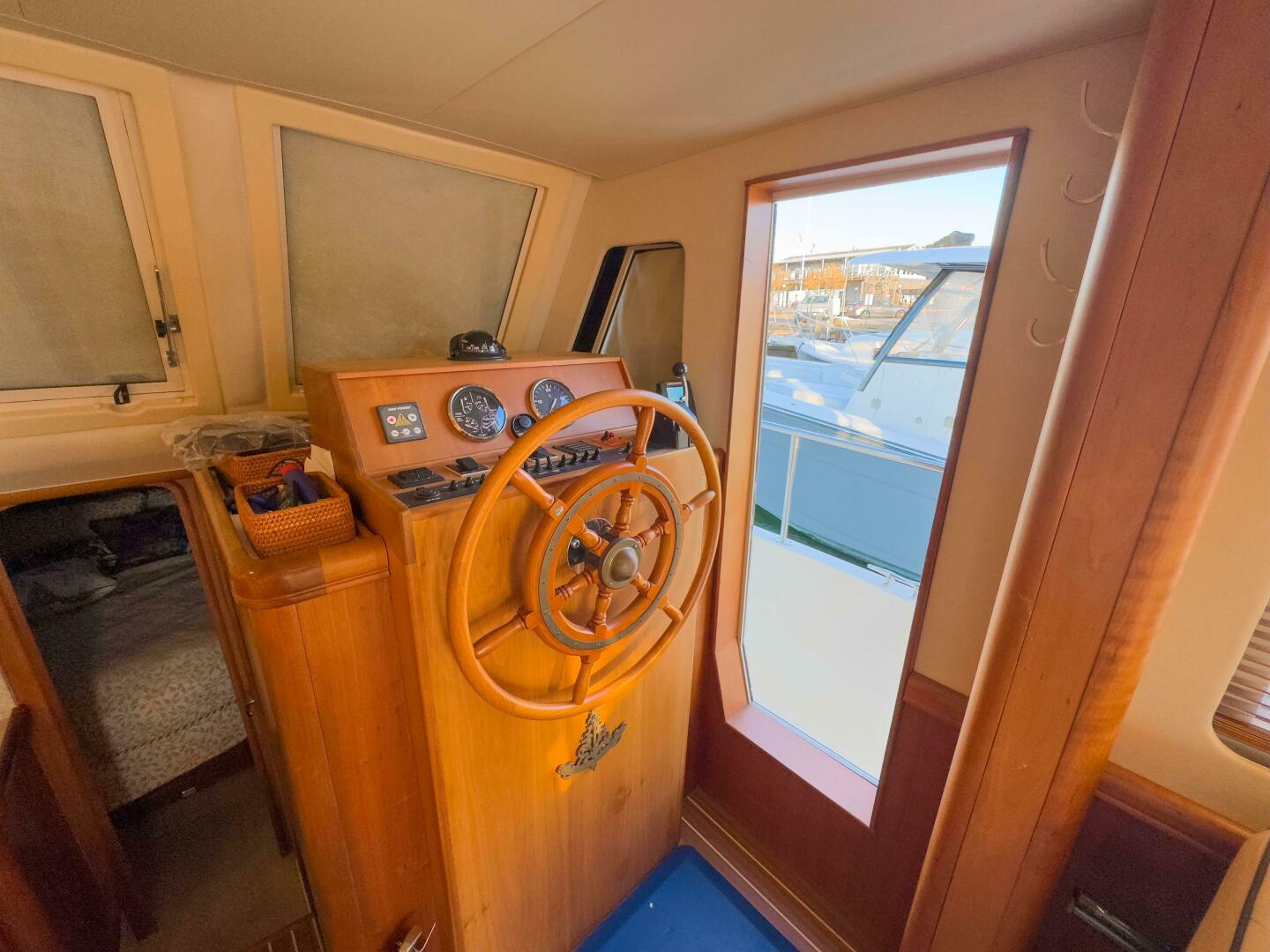 Slide: The Image of Mainship 34 Trawler 2005 - 4826187