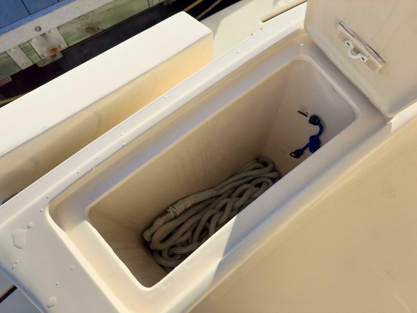 Slide: The Image of Mainship 34 Trawler 2005 - 4826299