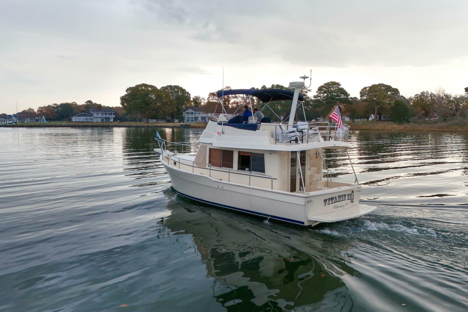 Slide: The Image of Mainship 34 Trawler 2005 - 4826308