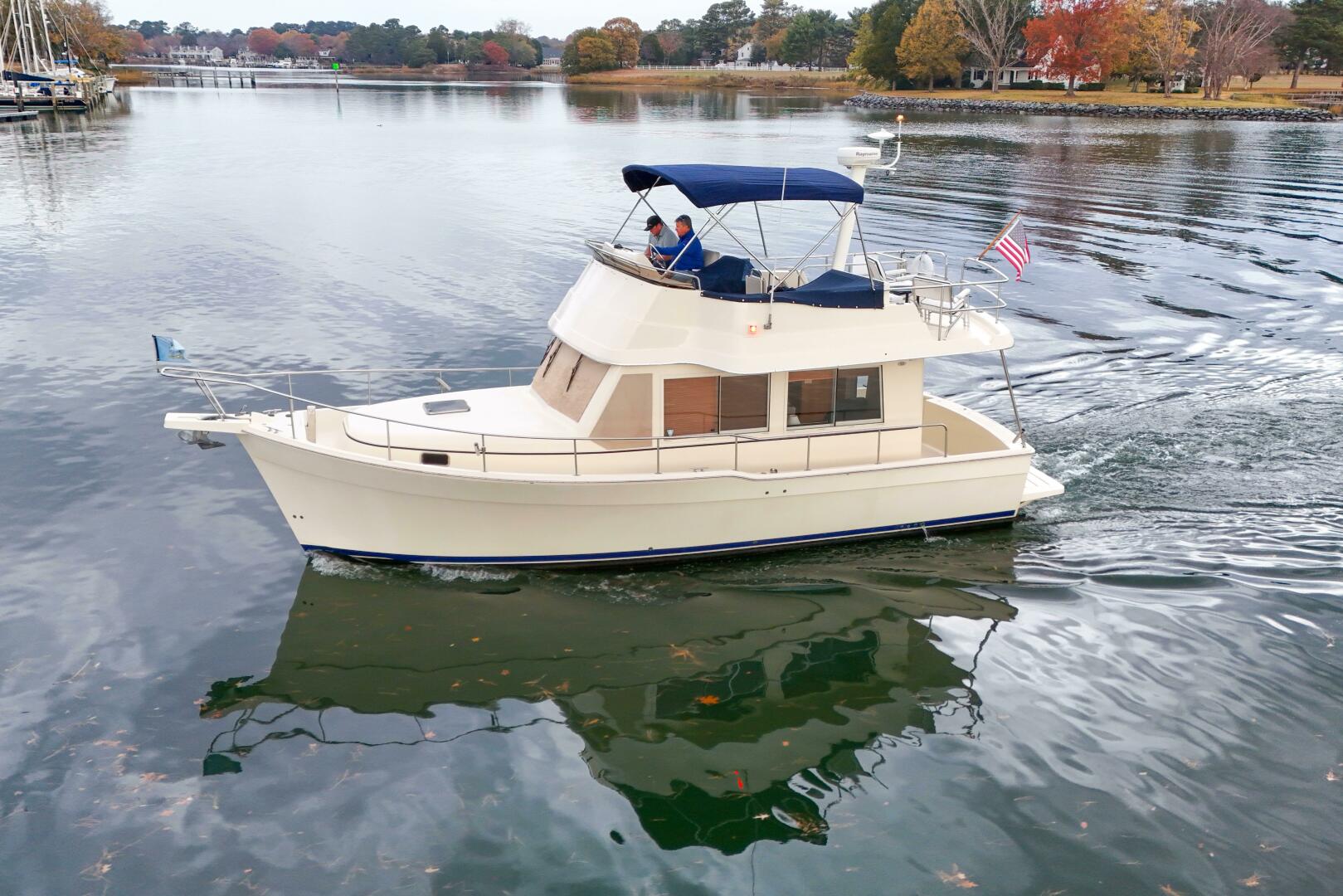 Slide: The Image of Mainship 34 Trawler 2005 - 4826320