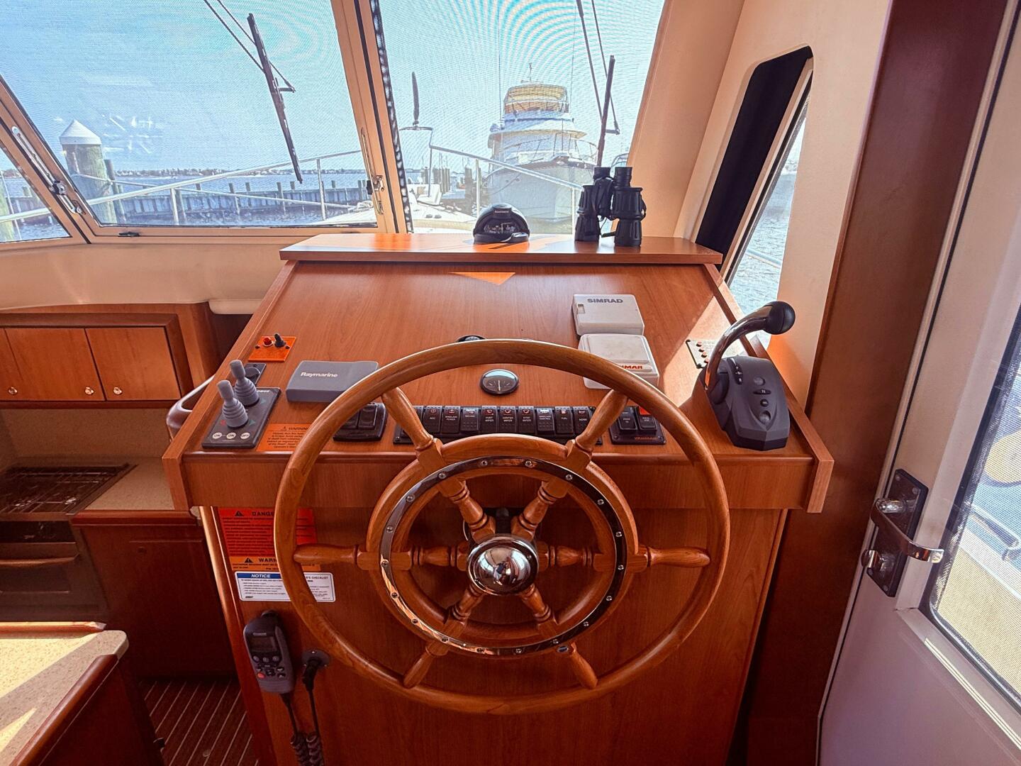 Slide: The Image of Mainship 34 Trawler 2008 - 5548427