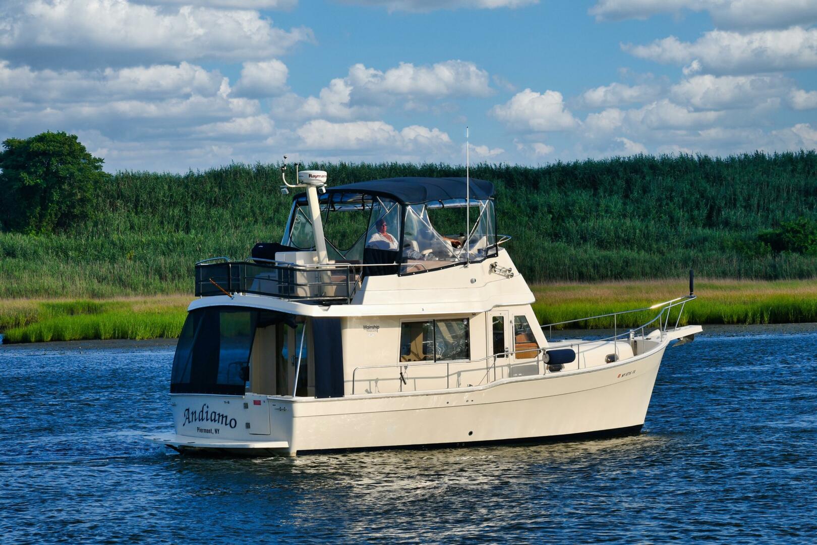 Slide: The Image of Mainship 34 Trawler 2008 - 5548349