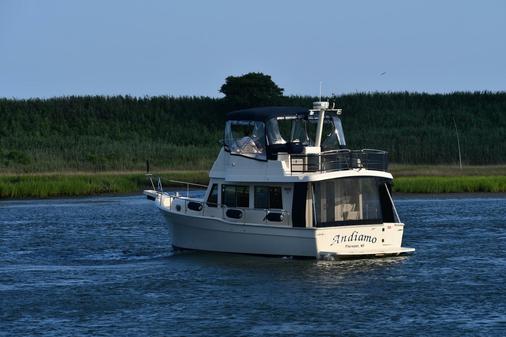 Slide: The Image of Mainship 34 Trawler 2008 - 5548355