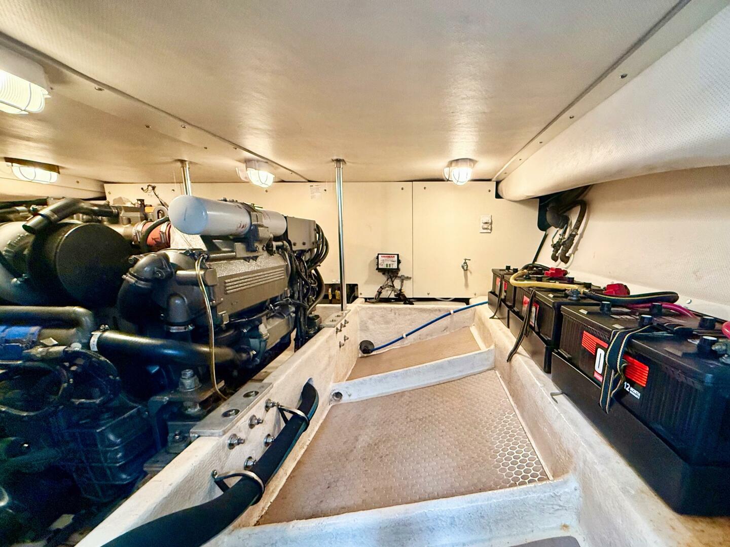 Slide: The Image of Mainship 34 Trawler 2008 - 5548390