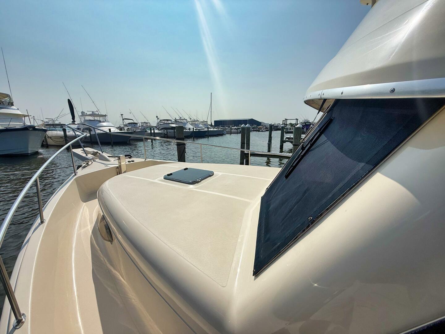 Slide: The Image of Mainship 34 Trawler 2008 - 5548396