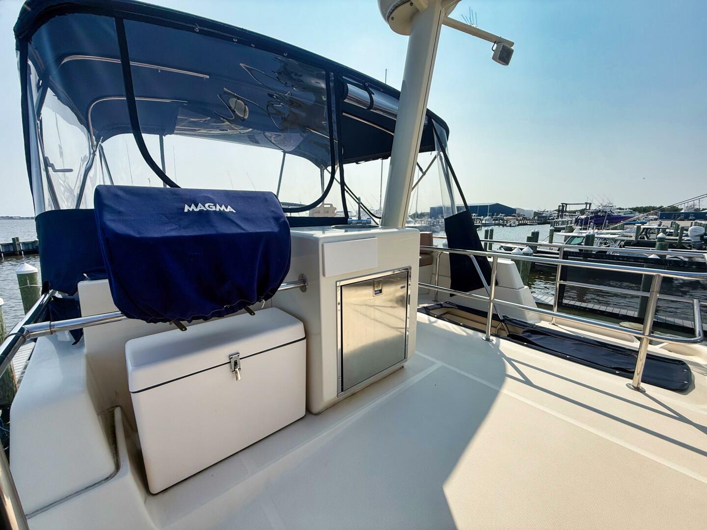 Slide: The Image of Mainship 34 Trawler 2008 - 5548410