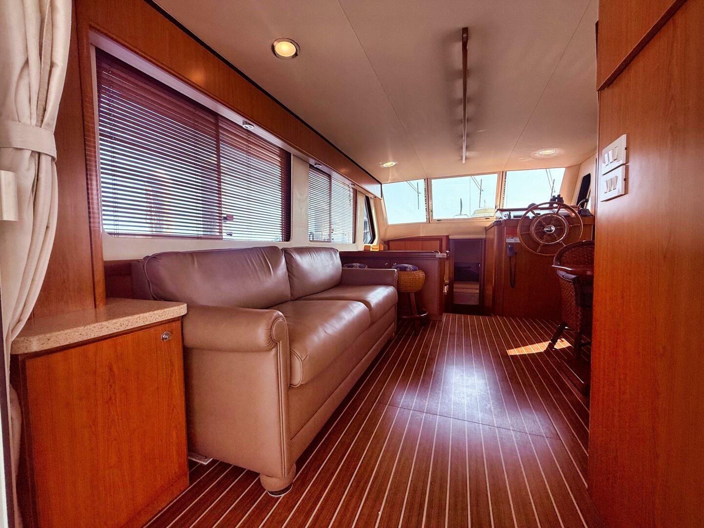 Slide: The Image of Mainship 34 Trawler 2008 - 5548413