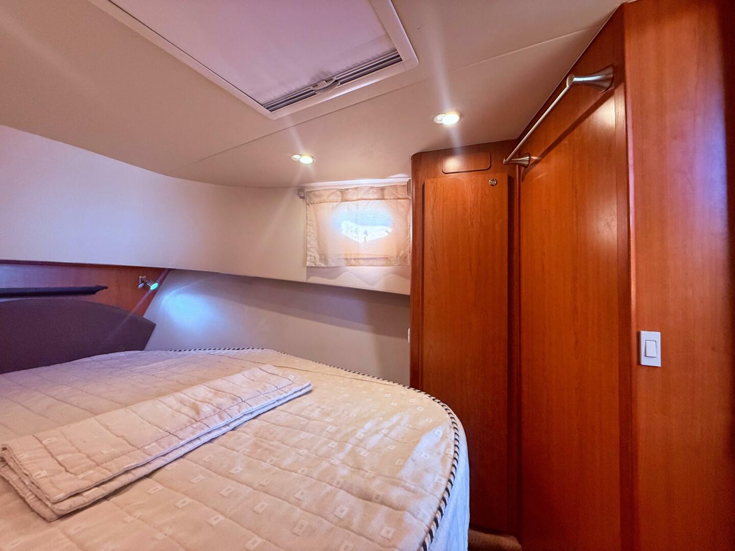 Slide: The Image of Mainship 34 Trawler 2008 - 5548435