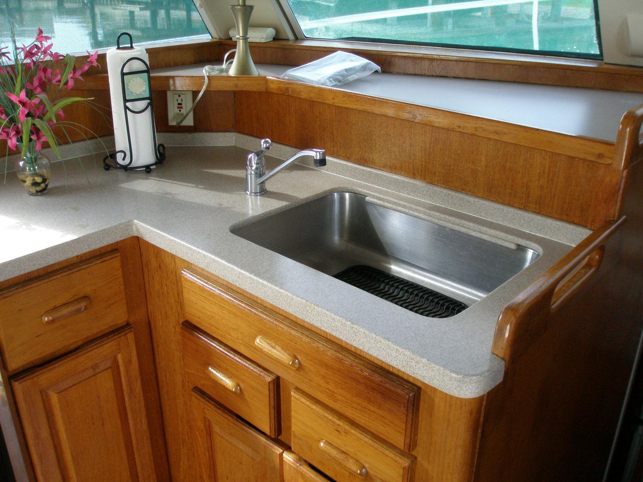 Slide: The Image of Mainship 350/390 Trawler 1997 - 11