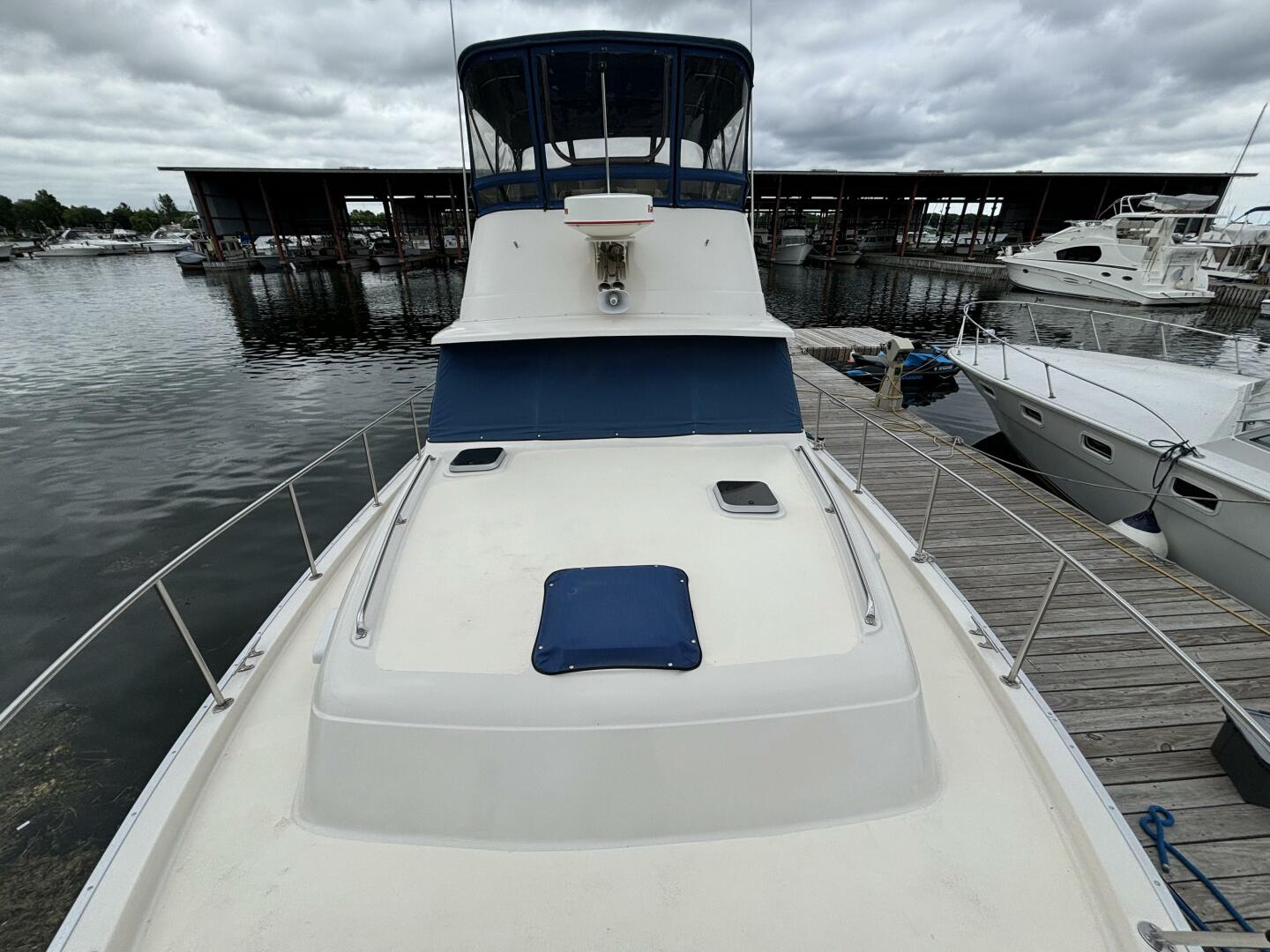 Slide: The Image of Mainship 36DC 1987 - 5400712