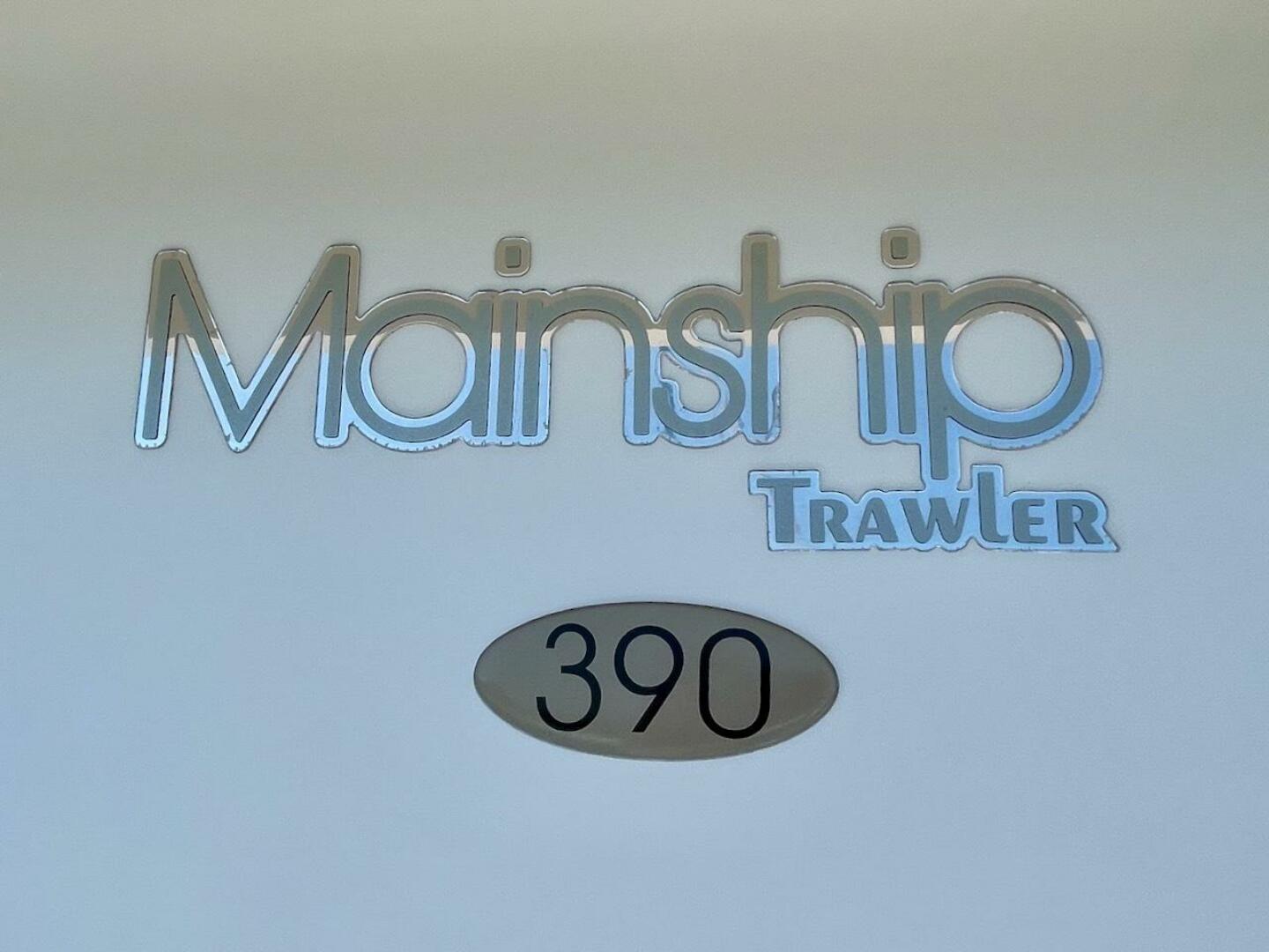 Slide: The Image of Mainship 390 2000 - 77
