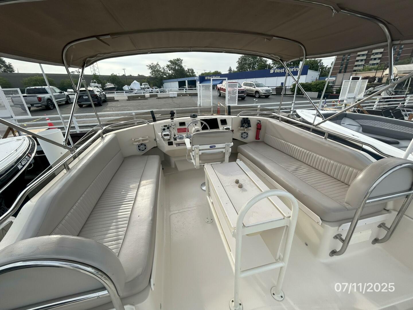 Slide: The Image of 39' Mainship flybridge forward - 5472684