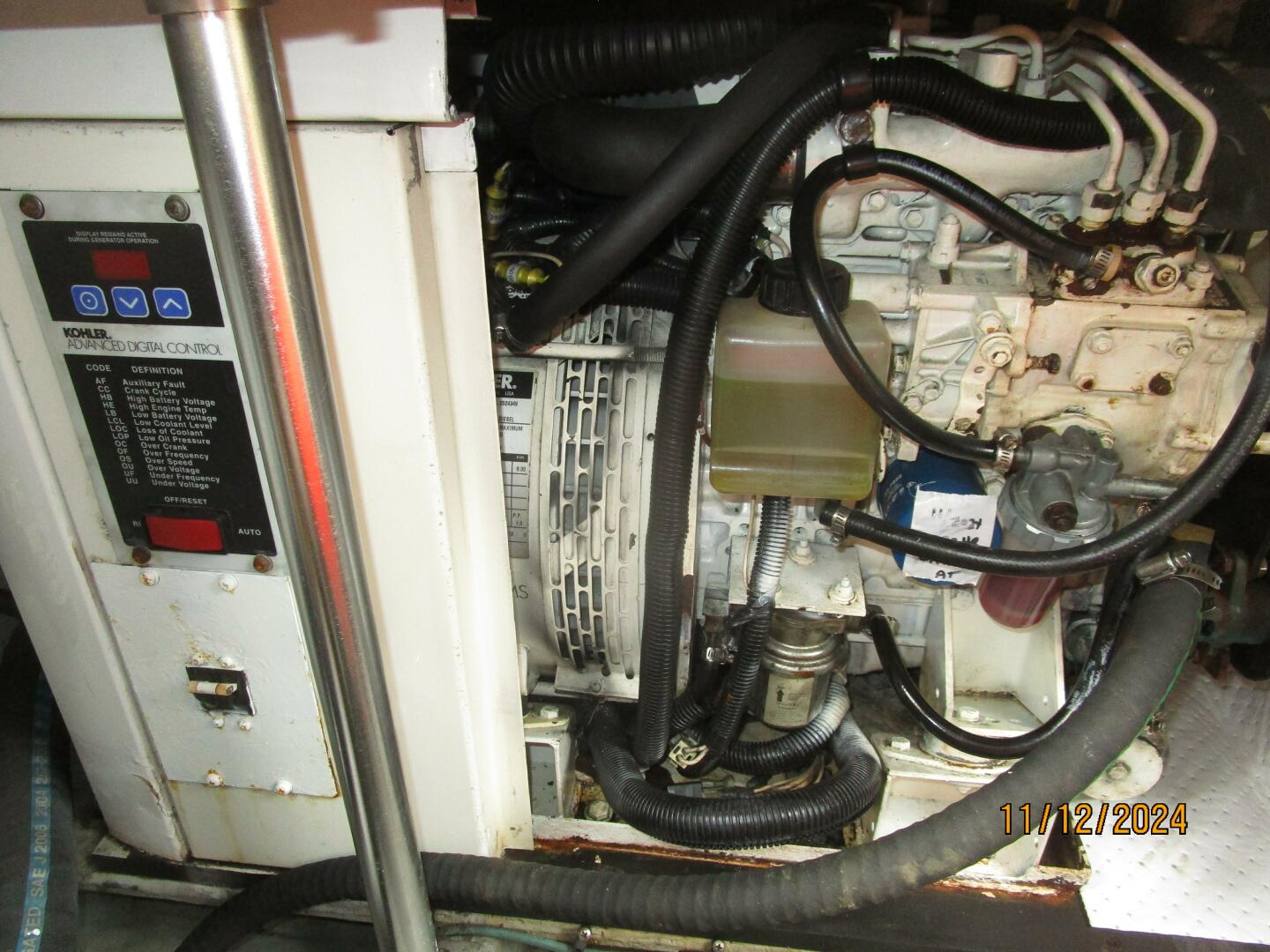 Slide: The Image of 40' Mainship generator - 4801660
