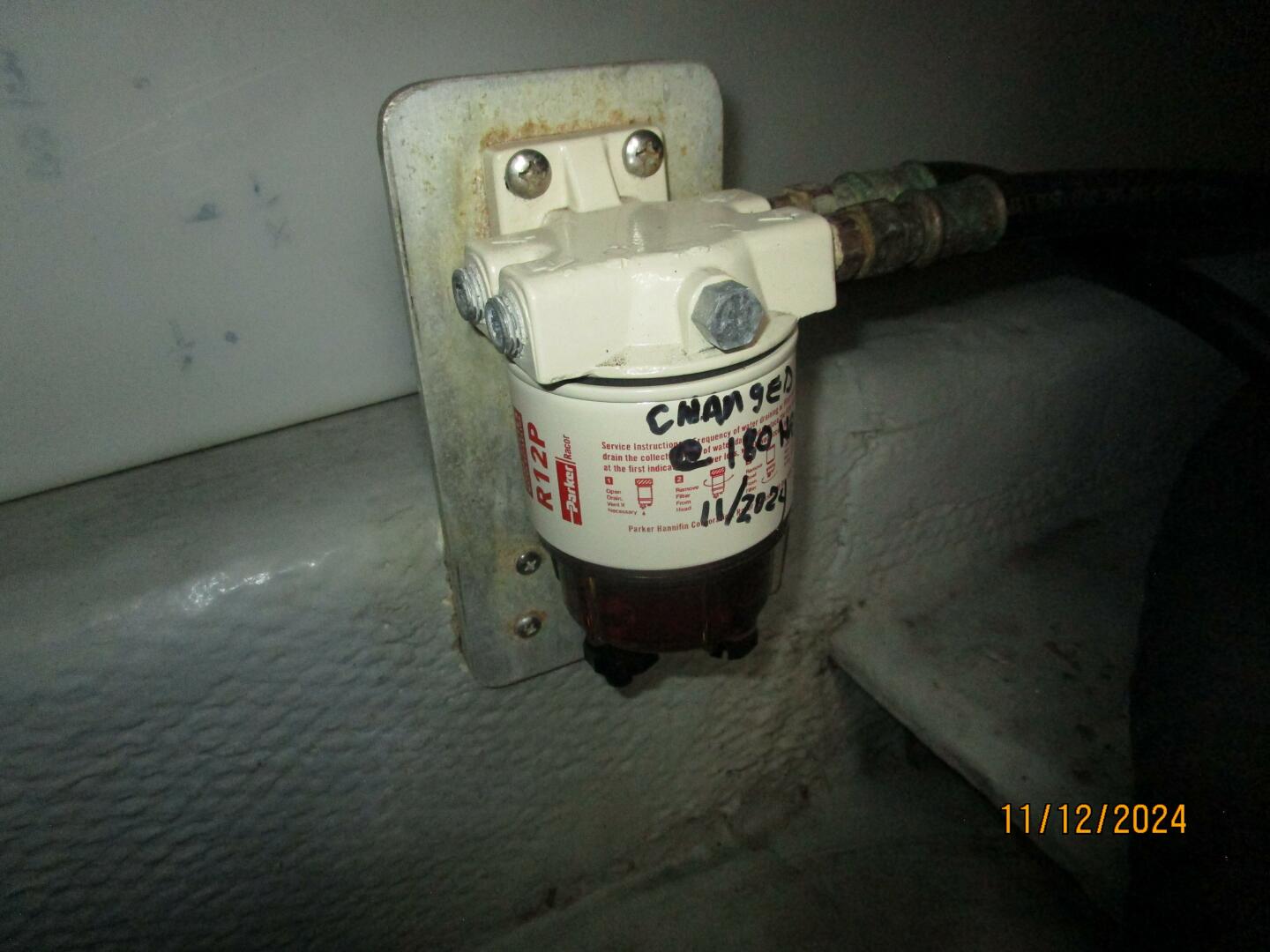 Slide: The Image of 40' Mainship generator Racor fuel filter - 4801671