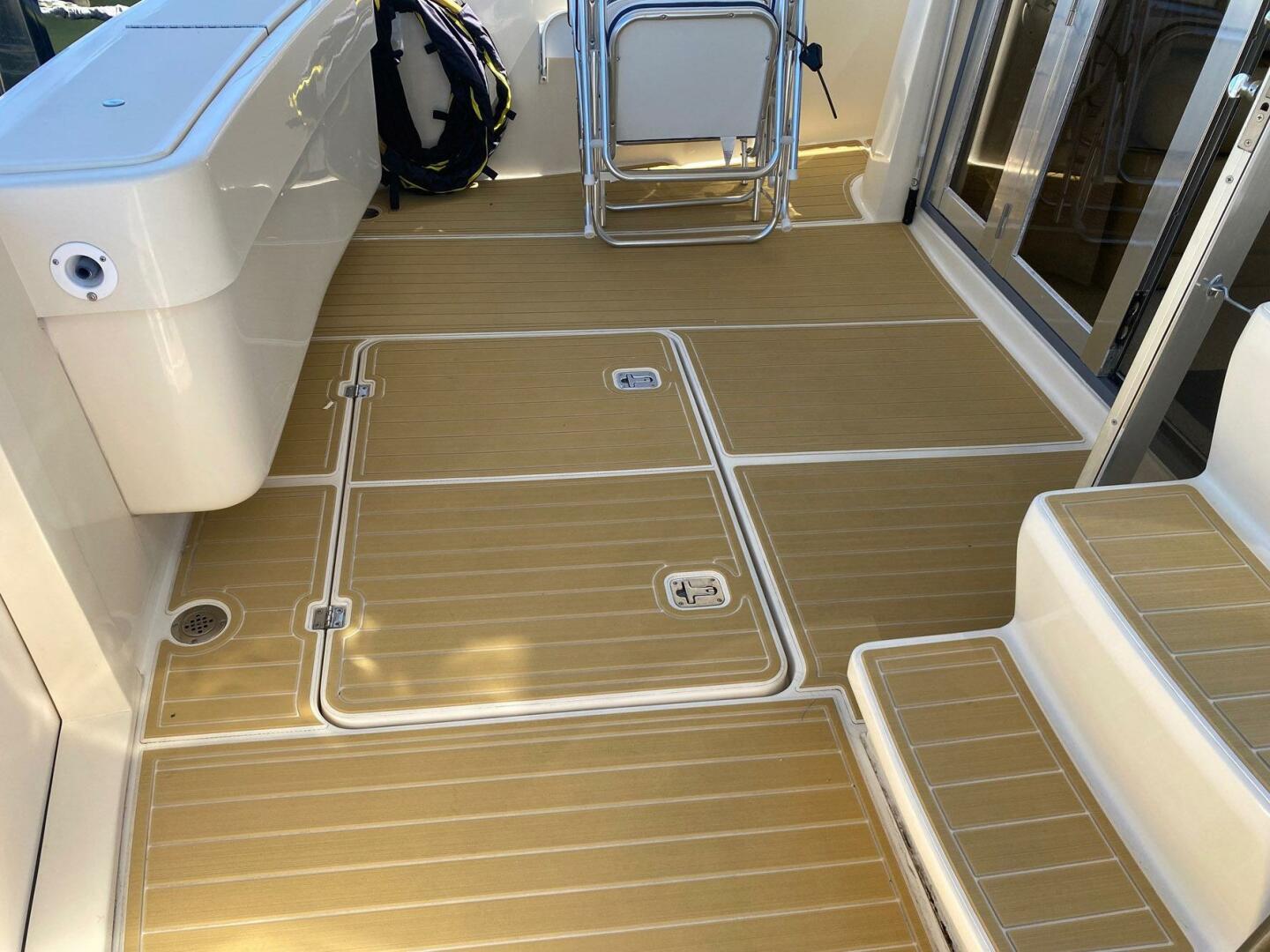 Slide: The Image of Mainship 400 Trawler 2004 - 5291706