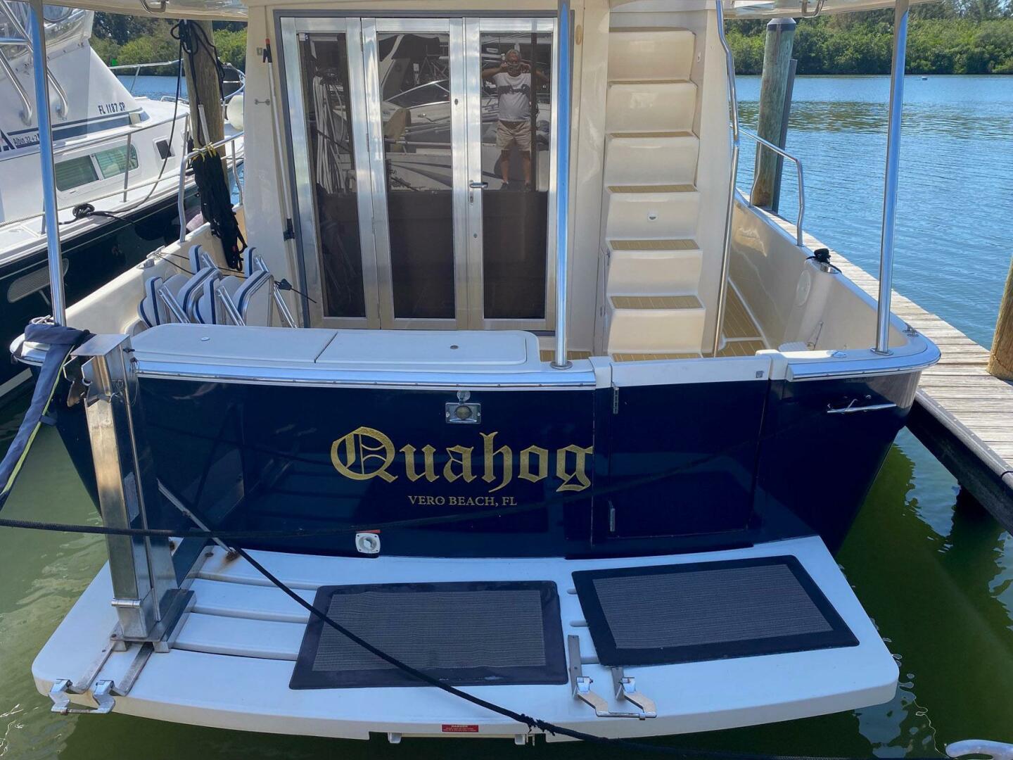Slide: The Image of Mainship 400 Trawler 2004 - 5291708