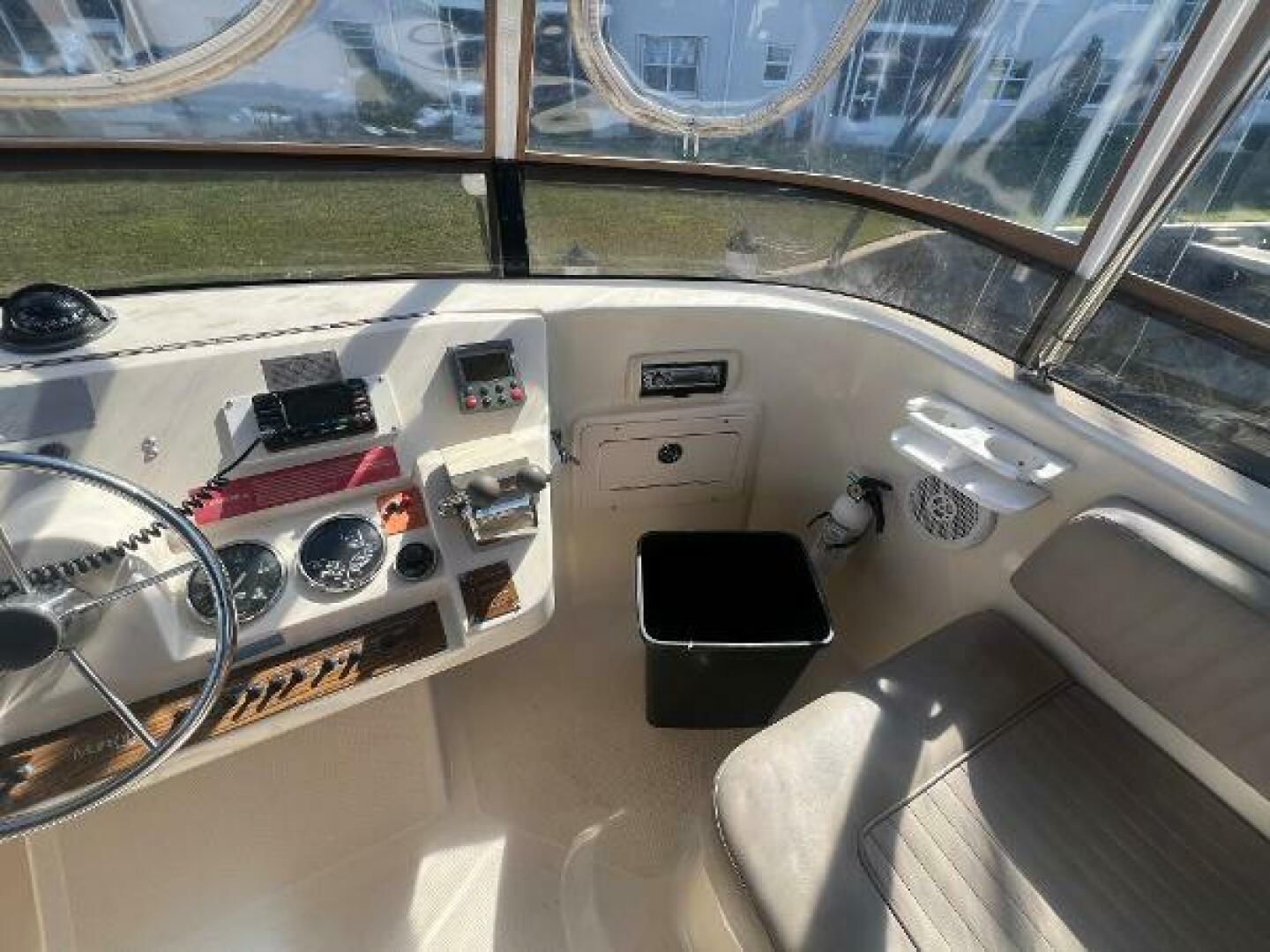 Slide: The Image of Mainship 40' Trawler 2004 - 4980229