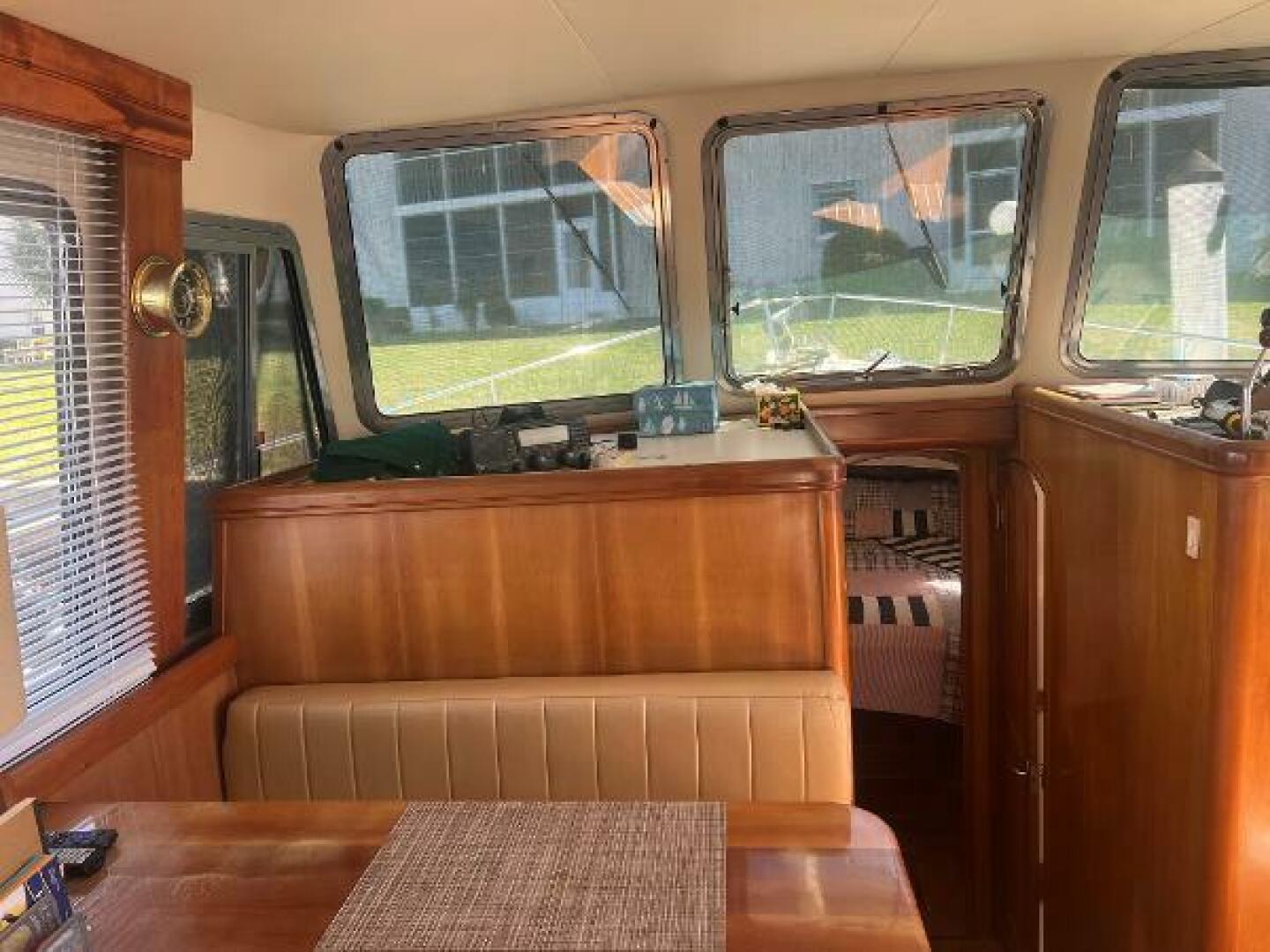 Slide: The Image of Mainship 40' Trawler 2004 - 4980212