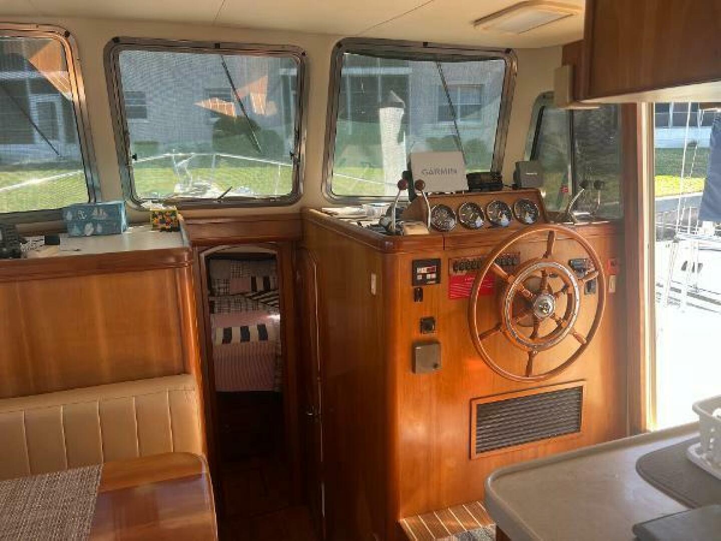 Slide: The Image of Mainship 40' Trawler 2004 - 4980213