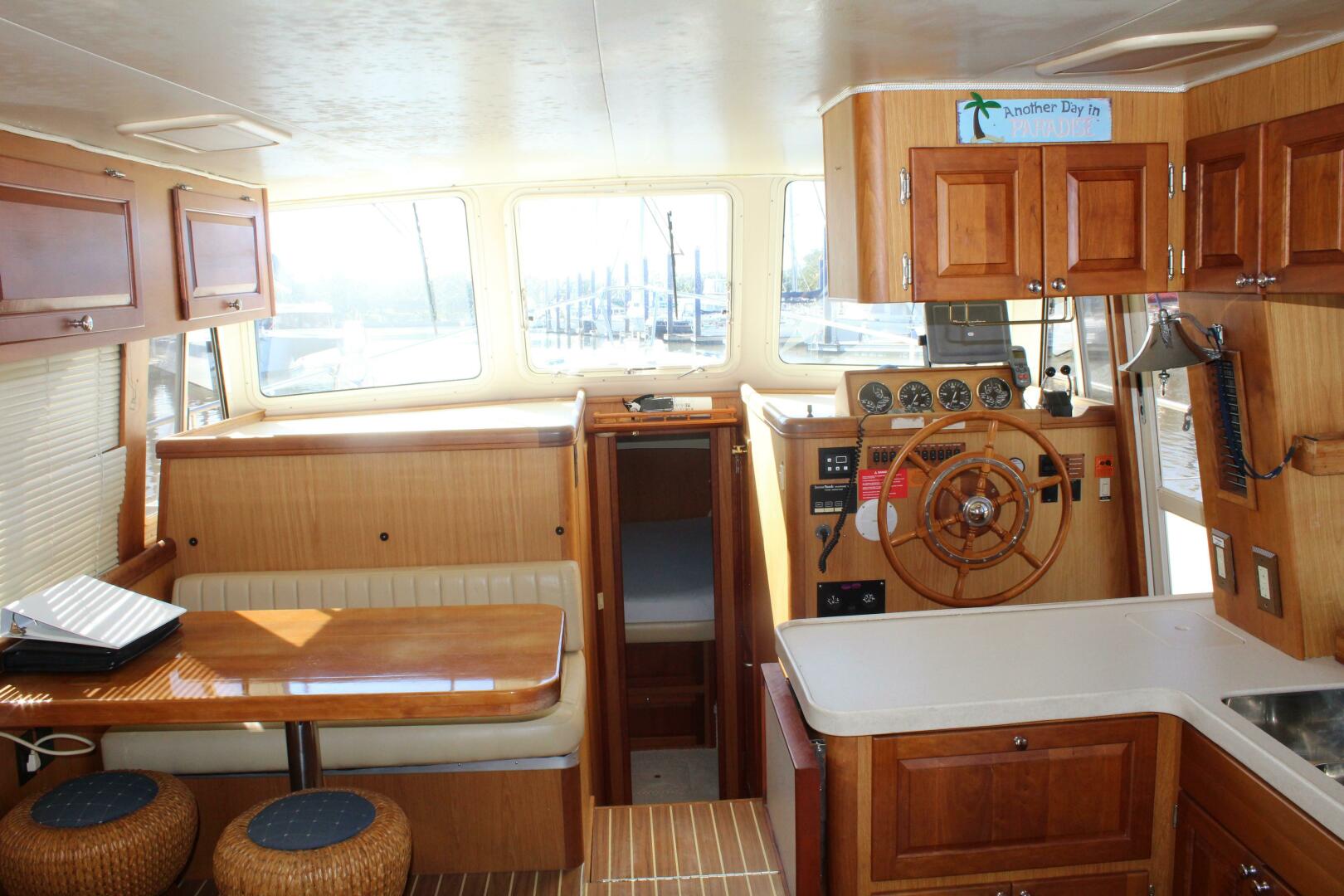 Slide: The Image of Mainship 40 Trawler 2006 - 5284797