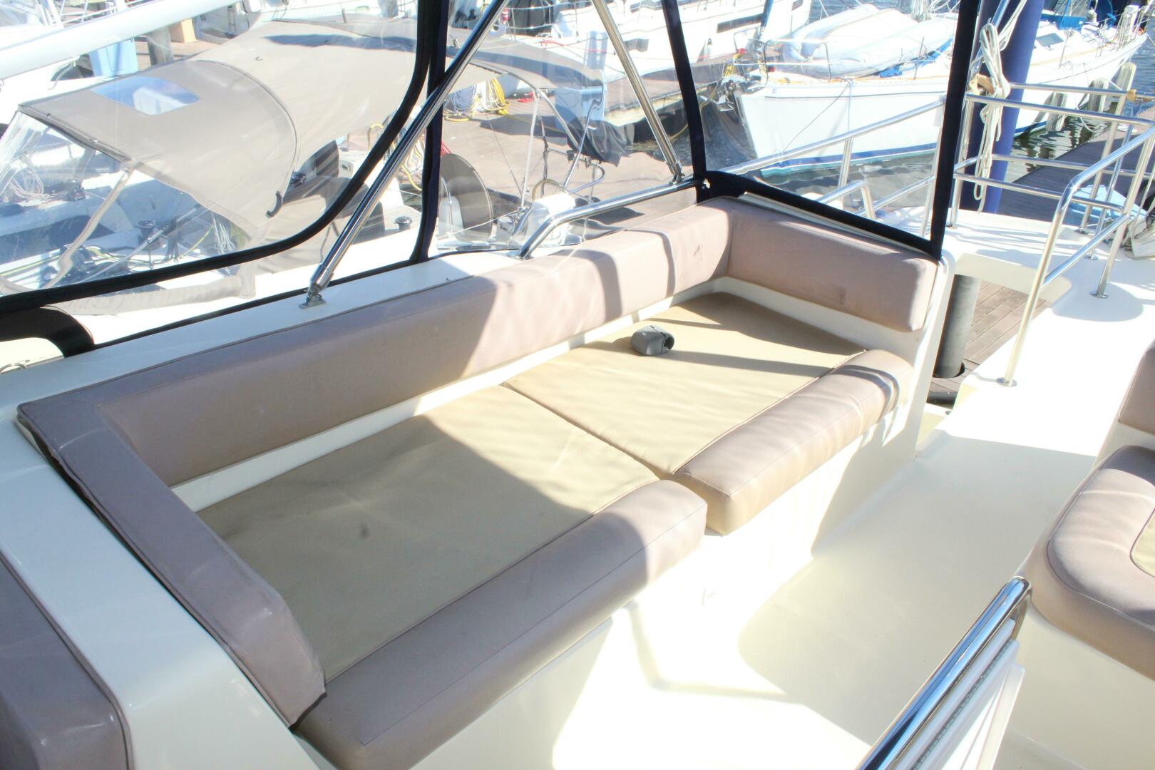 Slide: The Image of Mainship 40 Trawler 2006 - 5284804