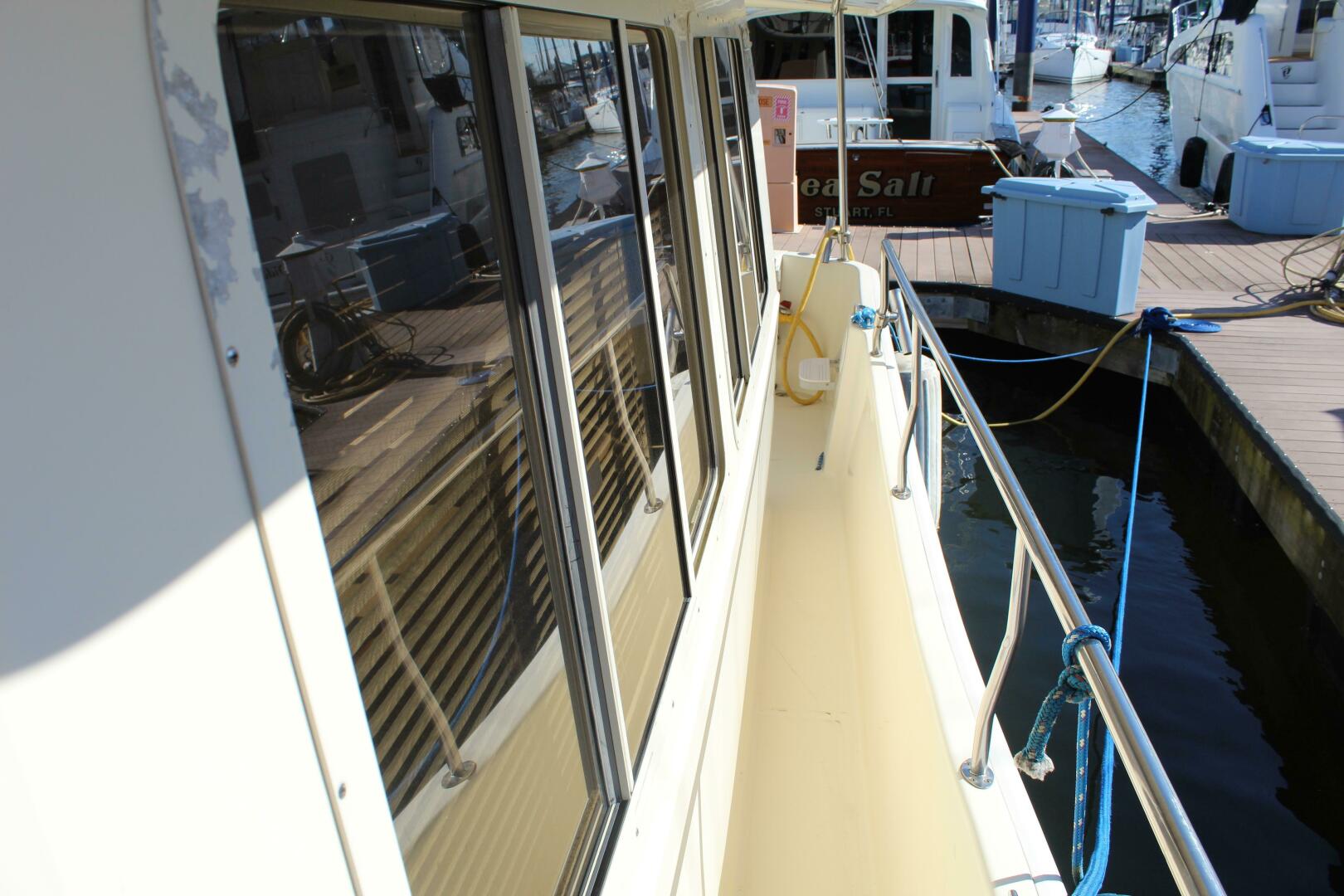 Slide: The Image of Mainship 40 Trawler 2006 - 5284811