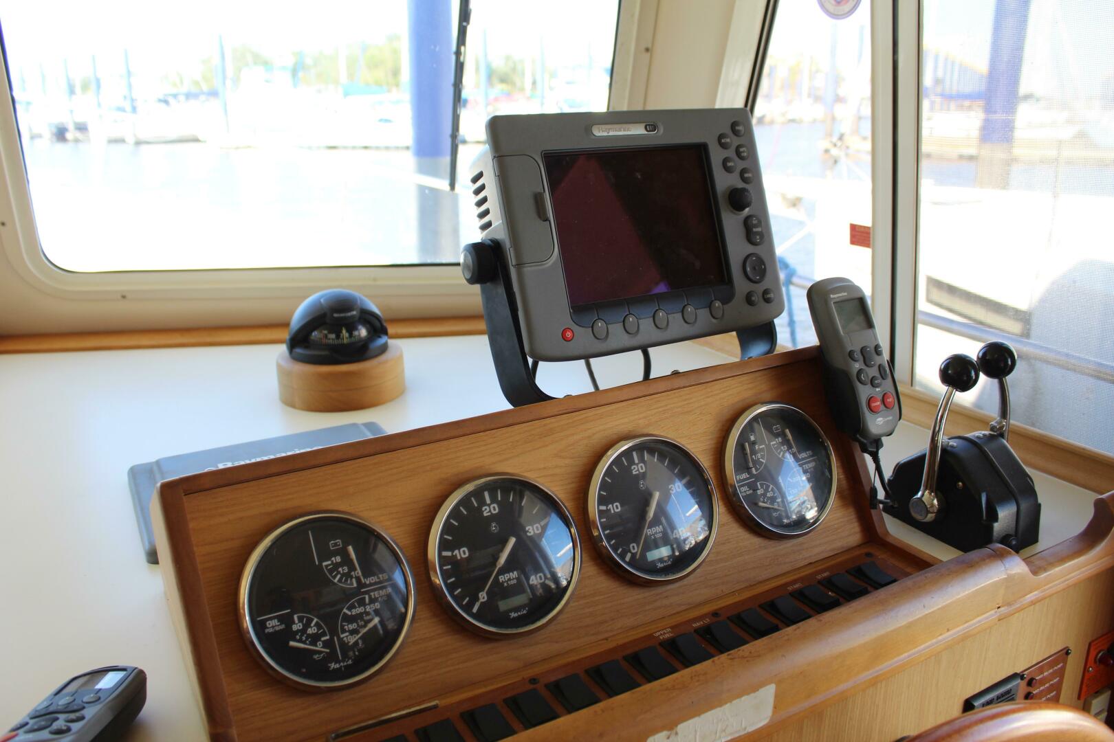 Slide: The Image of Mainship 40 Trawler 2006 - 5284821