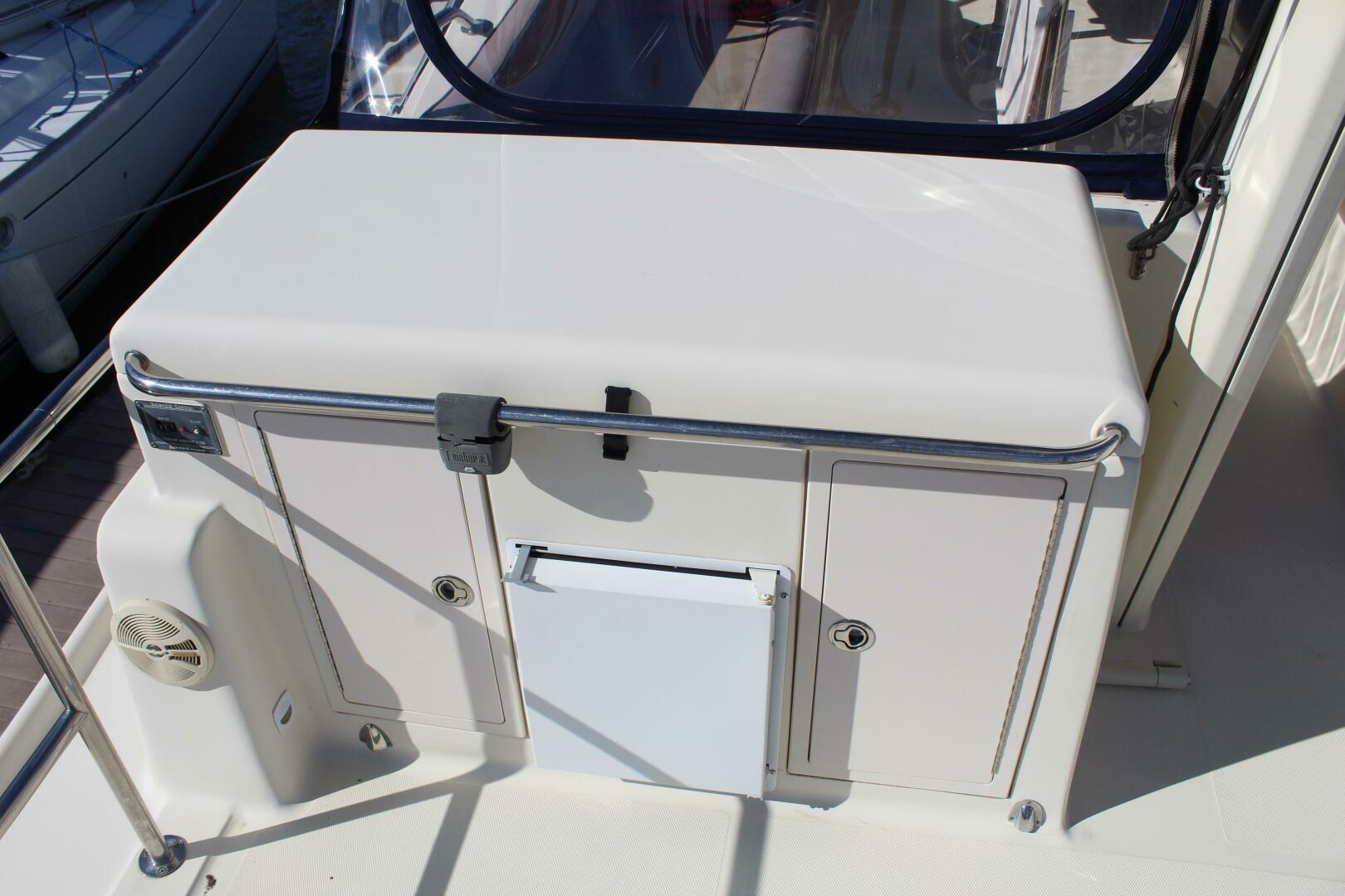 Slide: The Image of Mainship 40 Trawler 2006 - 5284824