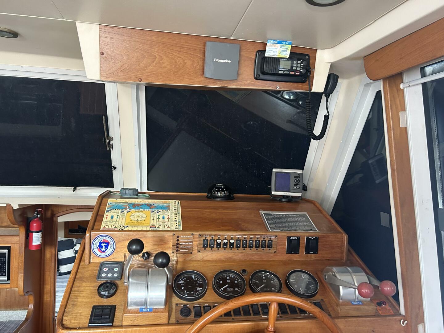 Slide: The Image of Mainship 430 - 14
