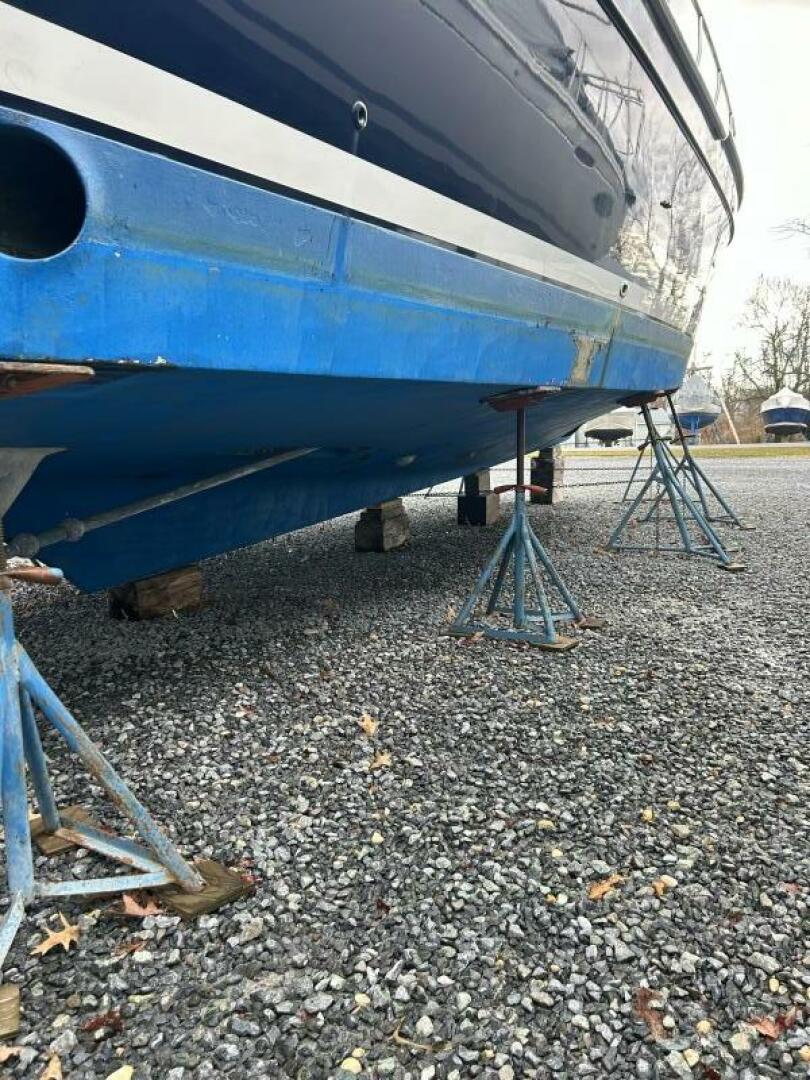 Slide: The Image of Mainship 430 - 53