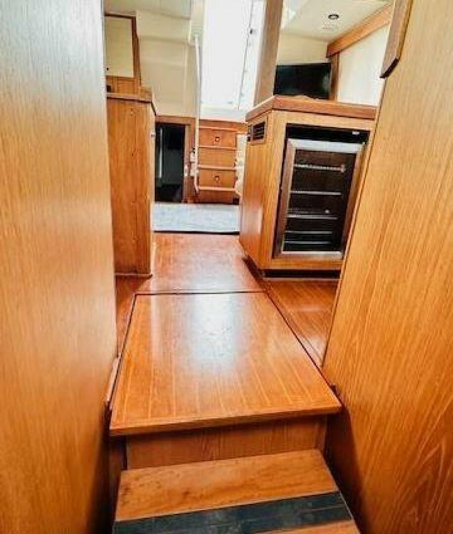 Slide: The Image of Mainship 430 Trawler 1999 - 4027759