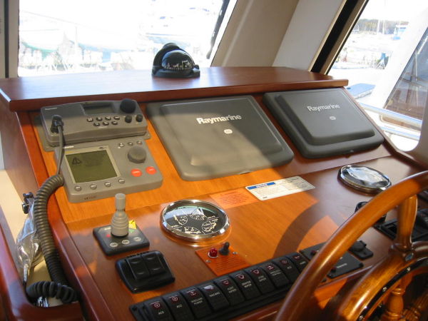 Slide: The Image of Mainship Hardtop trawler 2008 - 2