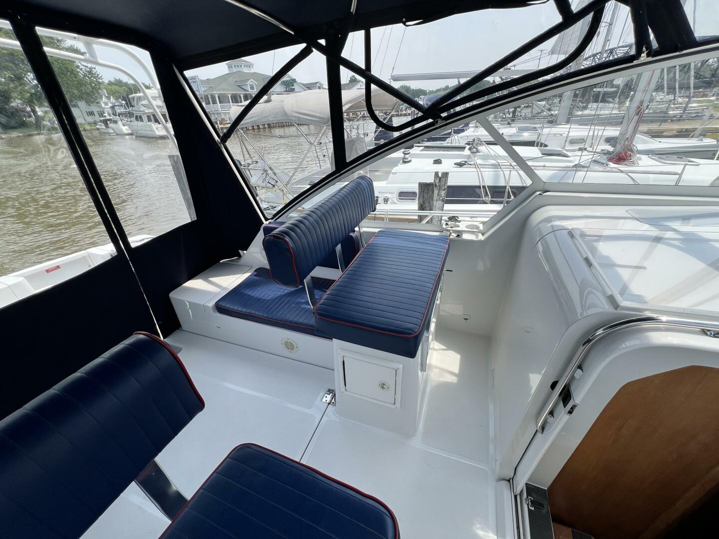 Slide: The Image of 2001 34 Mainship Port Seat - 5390999