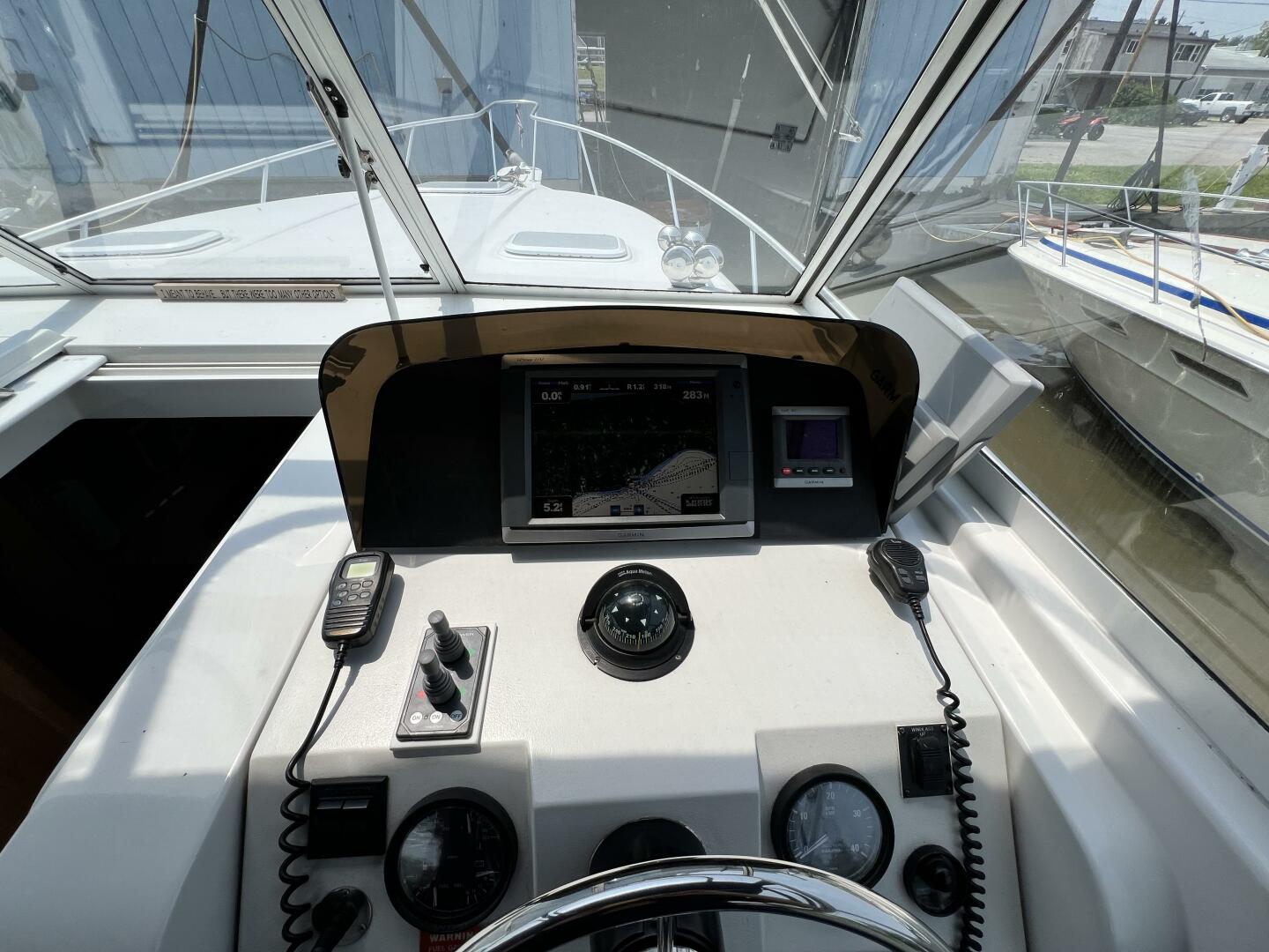 Slide: The Image of 2001 34 Mainship Helm - 5391001