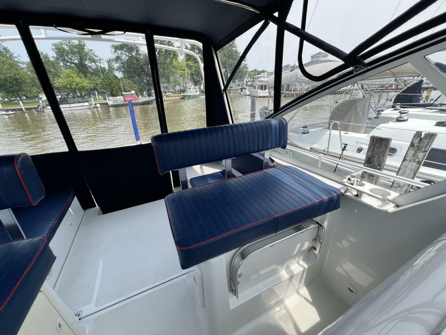 Slide: The Image of 2001 34 Mainship Port Seating - 5391005