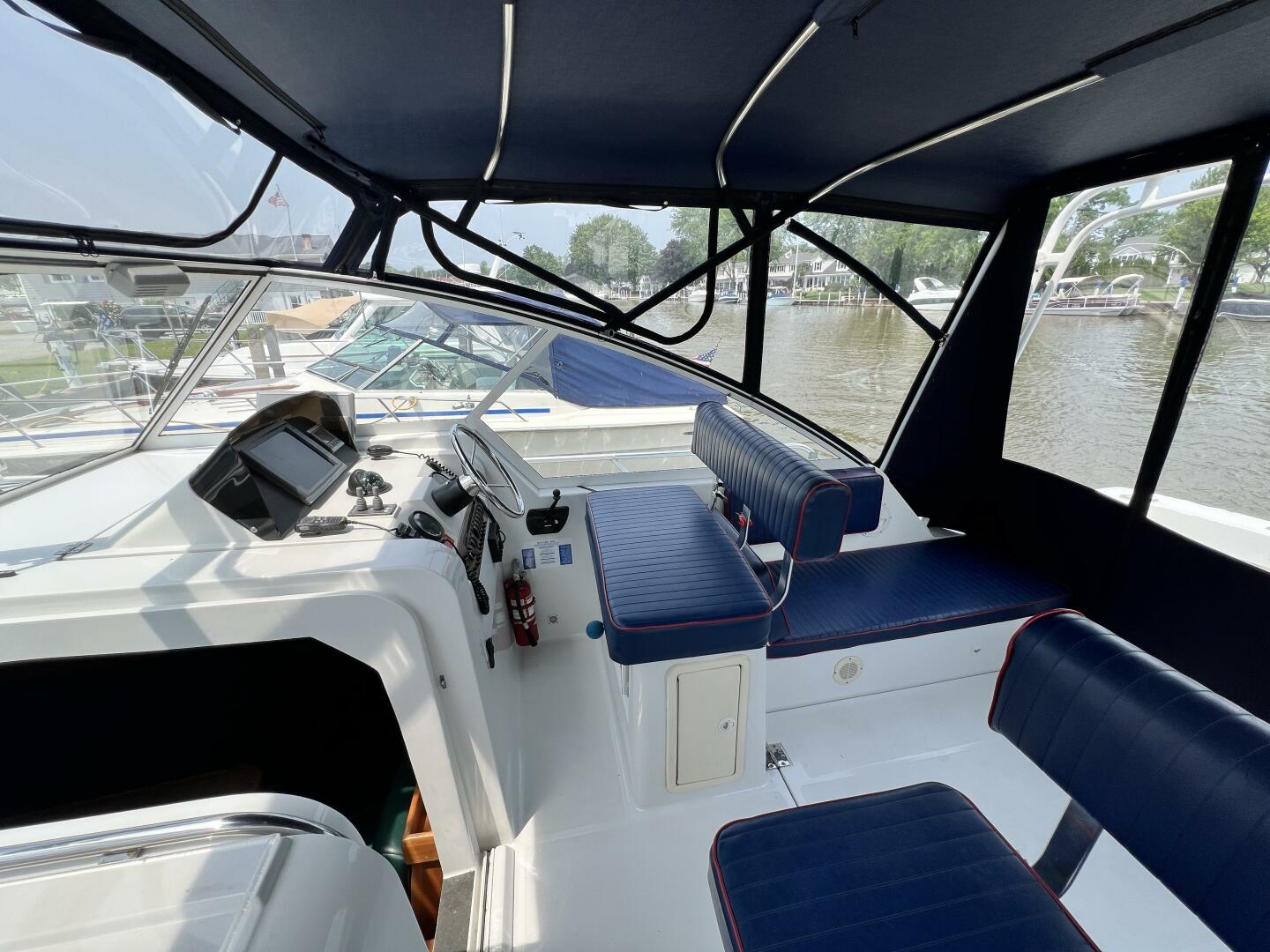 Slide: The Image of 2001 34 Mainship SIde View Helm - 5391004