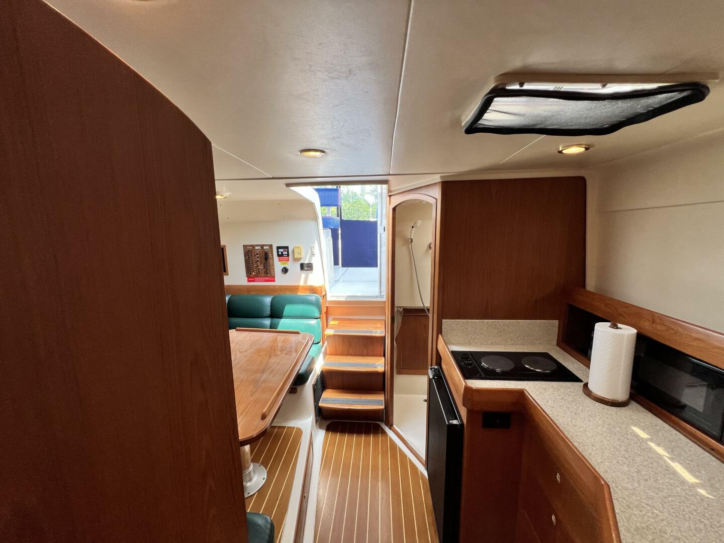 Slide: The Image of 2001 34 Mainship Below Looking Aft - 5391016
