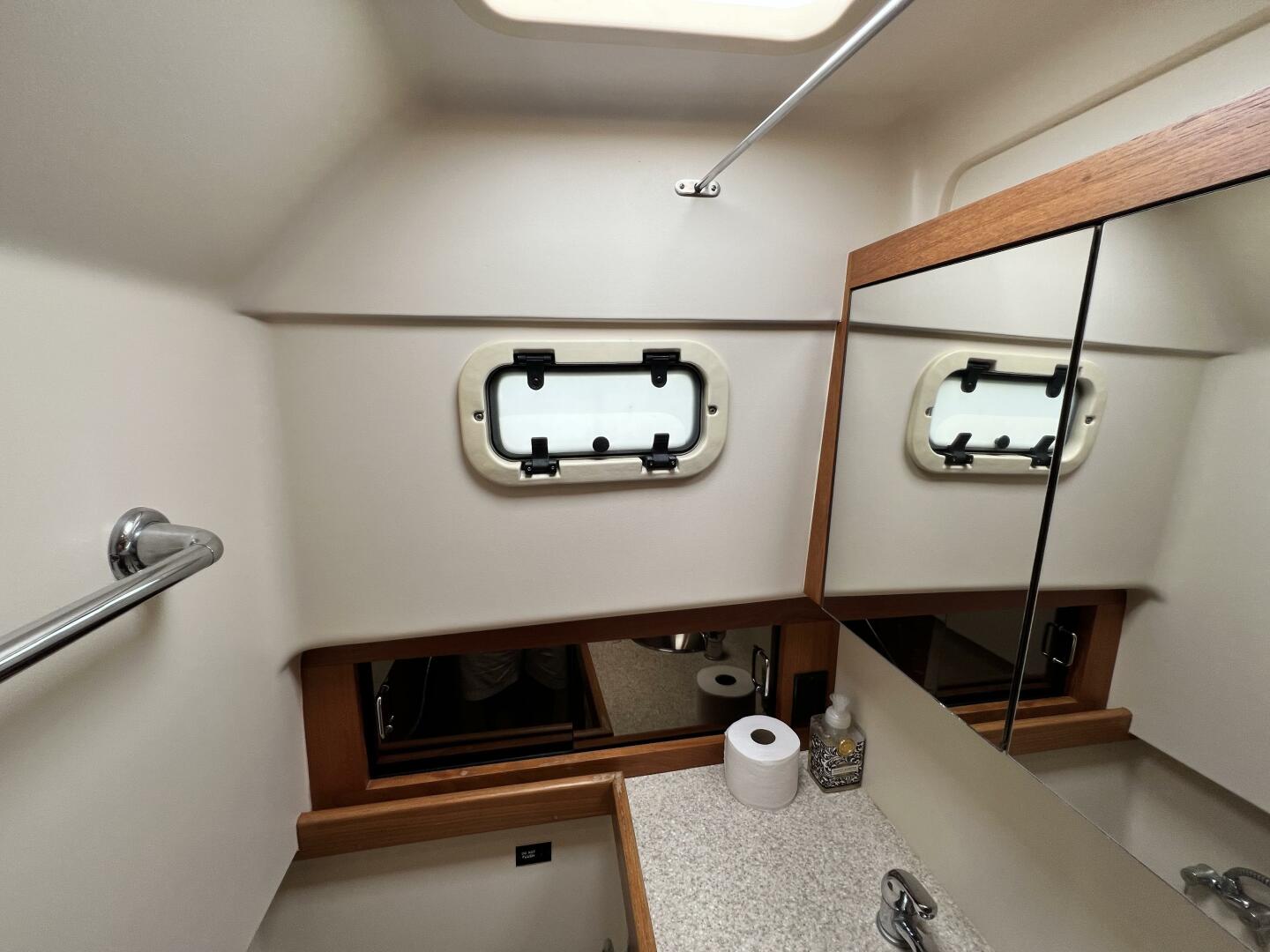 Slide: The Image of 2001 34 Mainship Head Window - 5391117