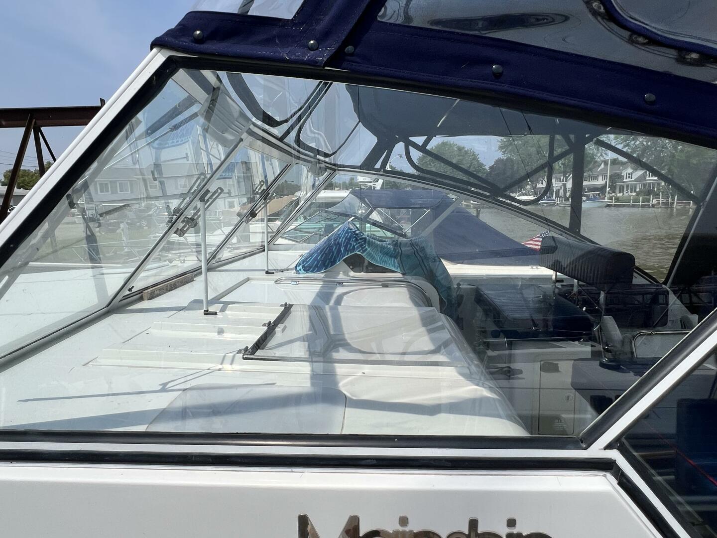 Slide: The Image of 2001 34 Mainship Midship Helm View - 5390921