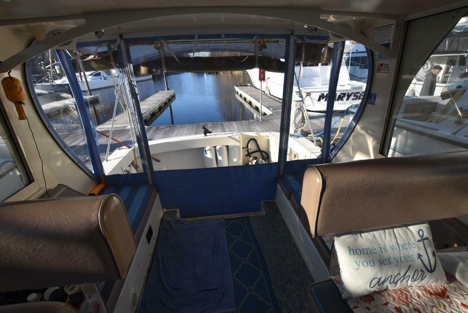 Slide: The Image of Mainship Pilot 34 2006 - 13