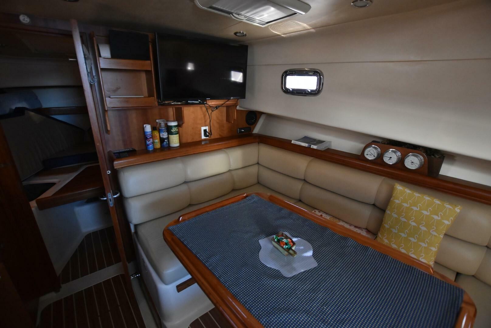 Slide: The Image of Mainship Pilot 34 2006 - 14