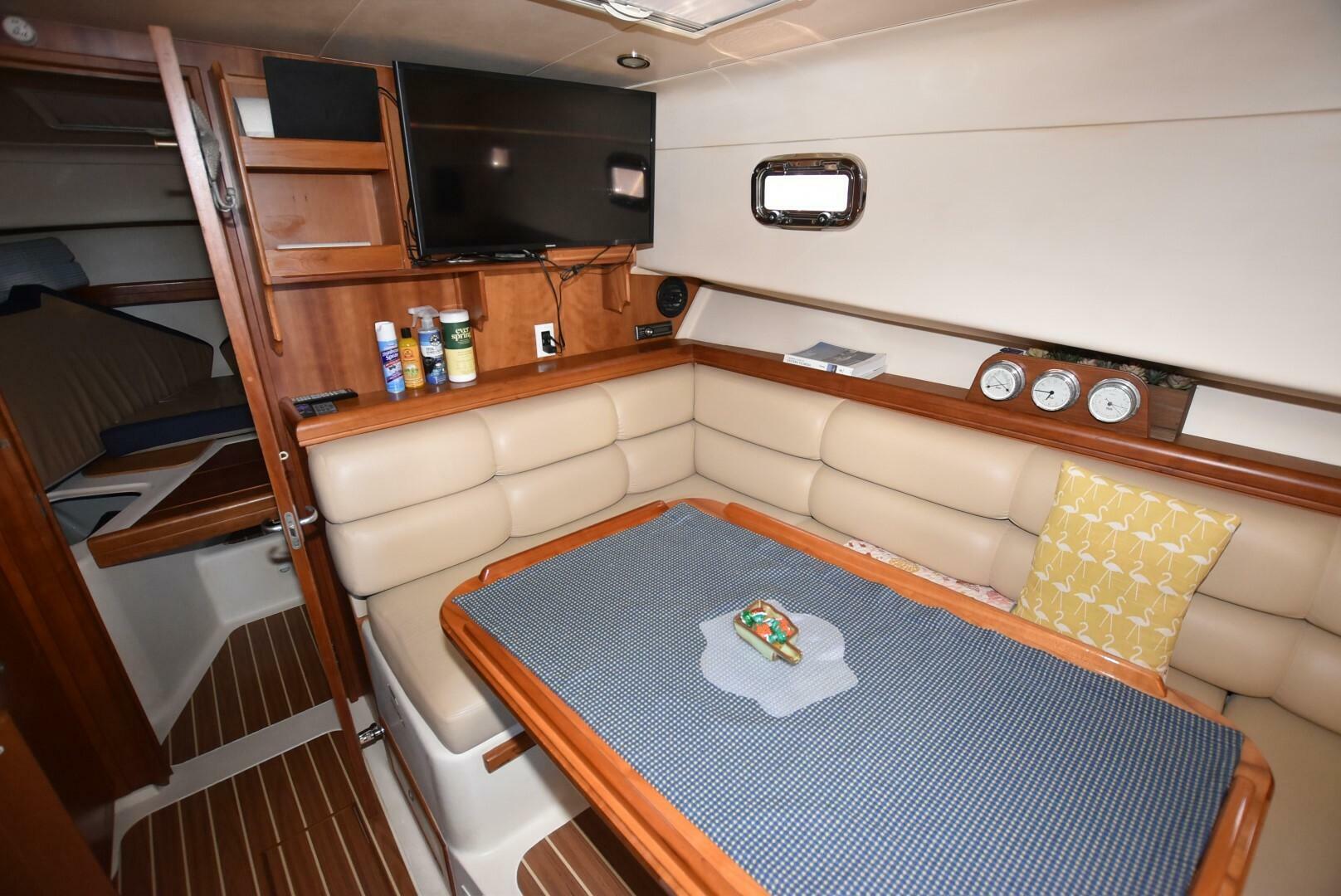 Slide: The Image of Mainship Pilot 34 2006 - 15
