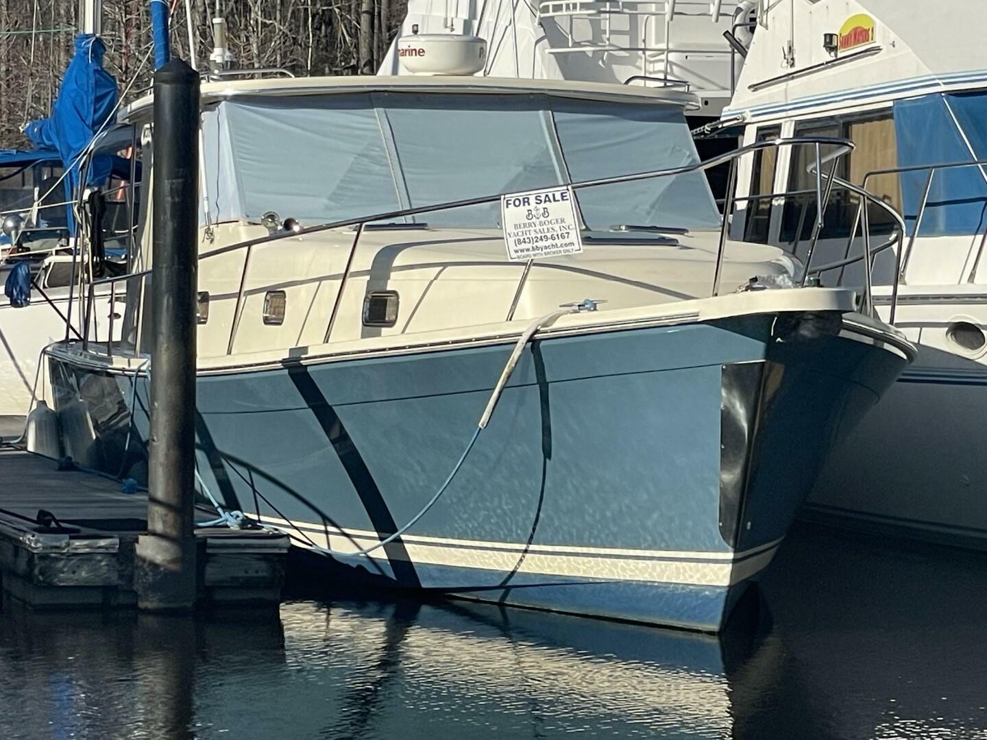 Slide: The Image of Mainship Pilot 34 2006 - 2