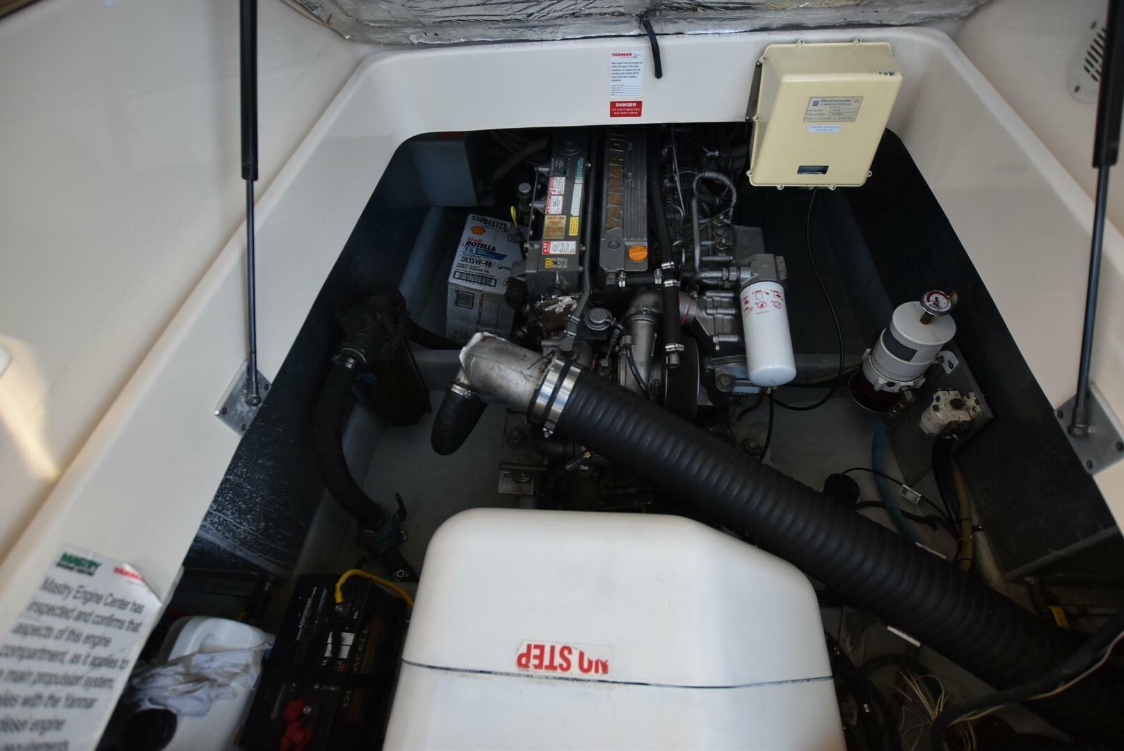 Slide: The Image of Mainship Pilot 34 2006 - 8
